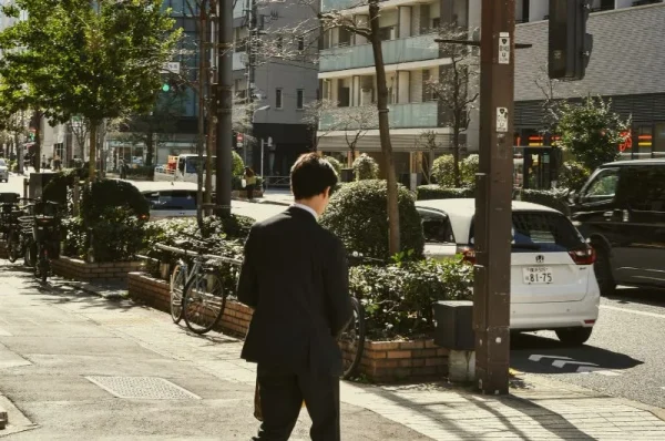 Japan single workers overtime