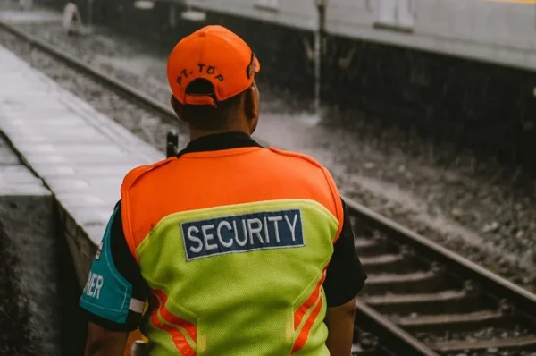 Japan security jobs for foreign workers