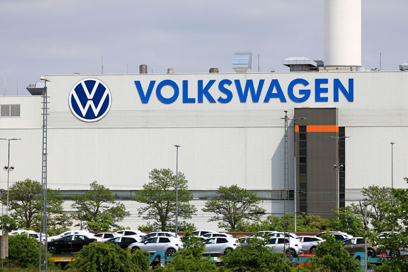 VW Nears Labor Deal Over Historic Strikes, Eyes Plant Preservation