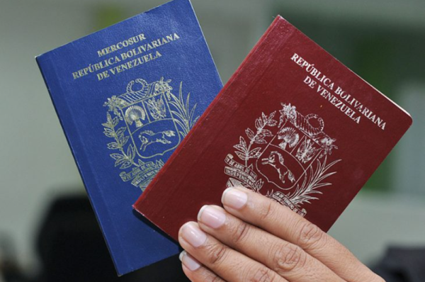 venezuela presidential election nicolas maduro government cancelling passports of activists and journalists