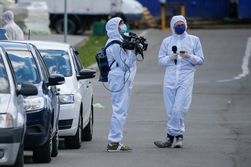 why are journalists feeling unsafe to report in europe about covid 19