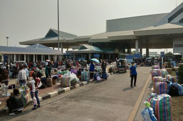 why burmese migrants are being detained by thai authorities