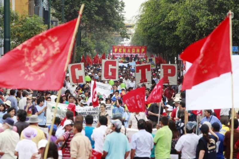 workers protest to demand an increase in minimum wage in peru