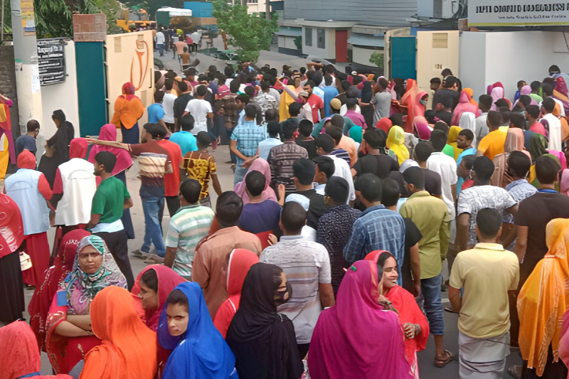 workers block highway in bangladesh demanding salary hike