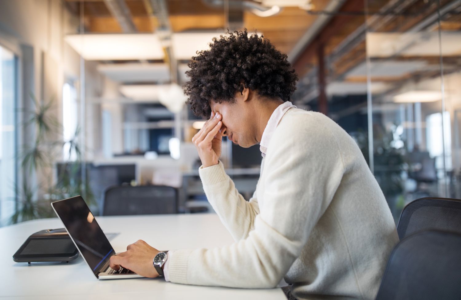 how to deal with overwork stress in the workplace and avoid burnout