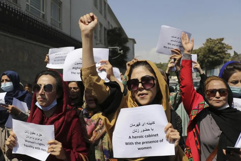 human rights watch exposes worsening situation of womens rights in afghanistan under taliban rule