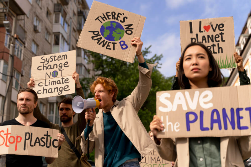 Should Climate Protesters Be Punished As Common Offenders?