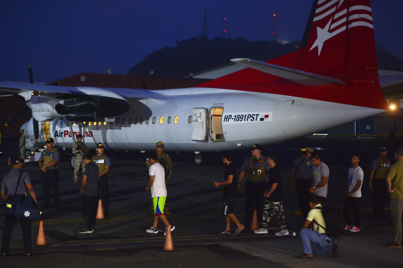 Panama Sends More Migrants Home by Plane: New Flights to Ecuador, India, and China
