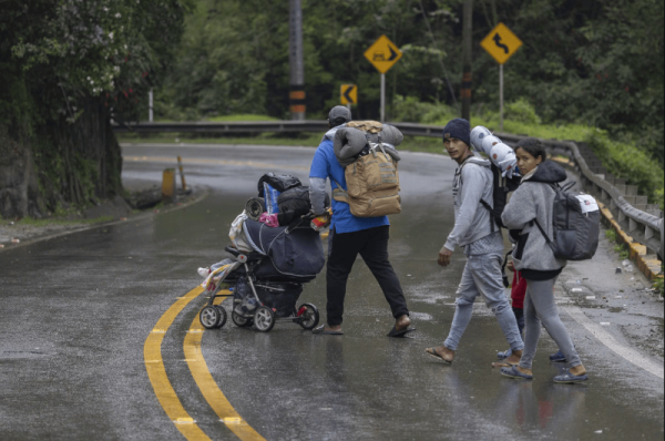 Hundreds of migrants leave for US on foot from Mexico. Can they reach before US Presidential Election?