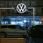 VW Cuts 7,000 Jobs as Q1 Profit Tumbles Over US Trade Tensions