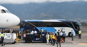 Costa Rica opens doors to U.S. deported migrants with short-term permits