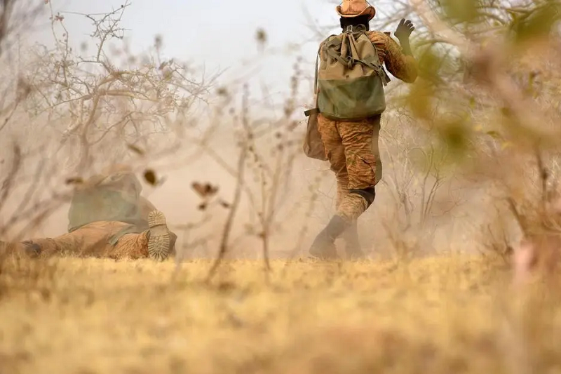 islamist armed groups in burkina faso wreak havoc targeting civilians and blocking aid reports human rights watch