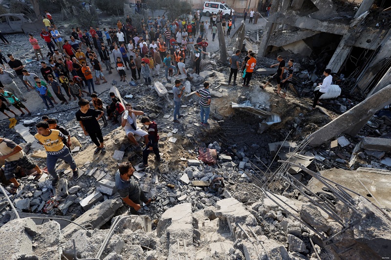israel forces raid palestinian hospital in west bank sparking international condemnation