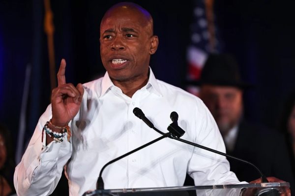 nyc launches 53m program to provide credit cards to migrant families