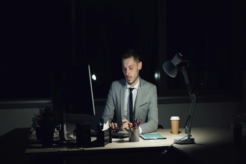 Most Overworked Cities in the World 2025: Global Ranking List