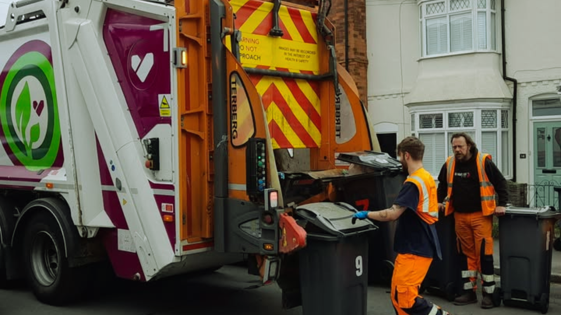 How Much Do Bin Workers Make in the UK? Insight into the Birmingham Strike.