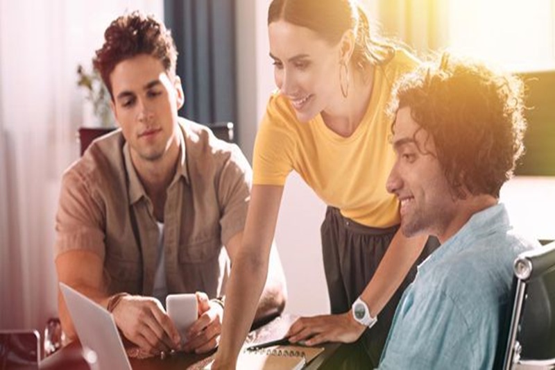 Smart Ways to Stop Toxic Co-Workers from Destroying Team Morale